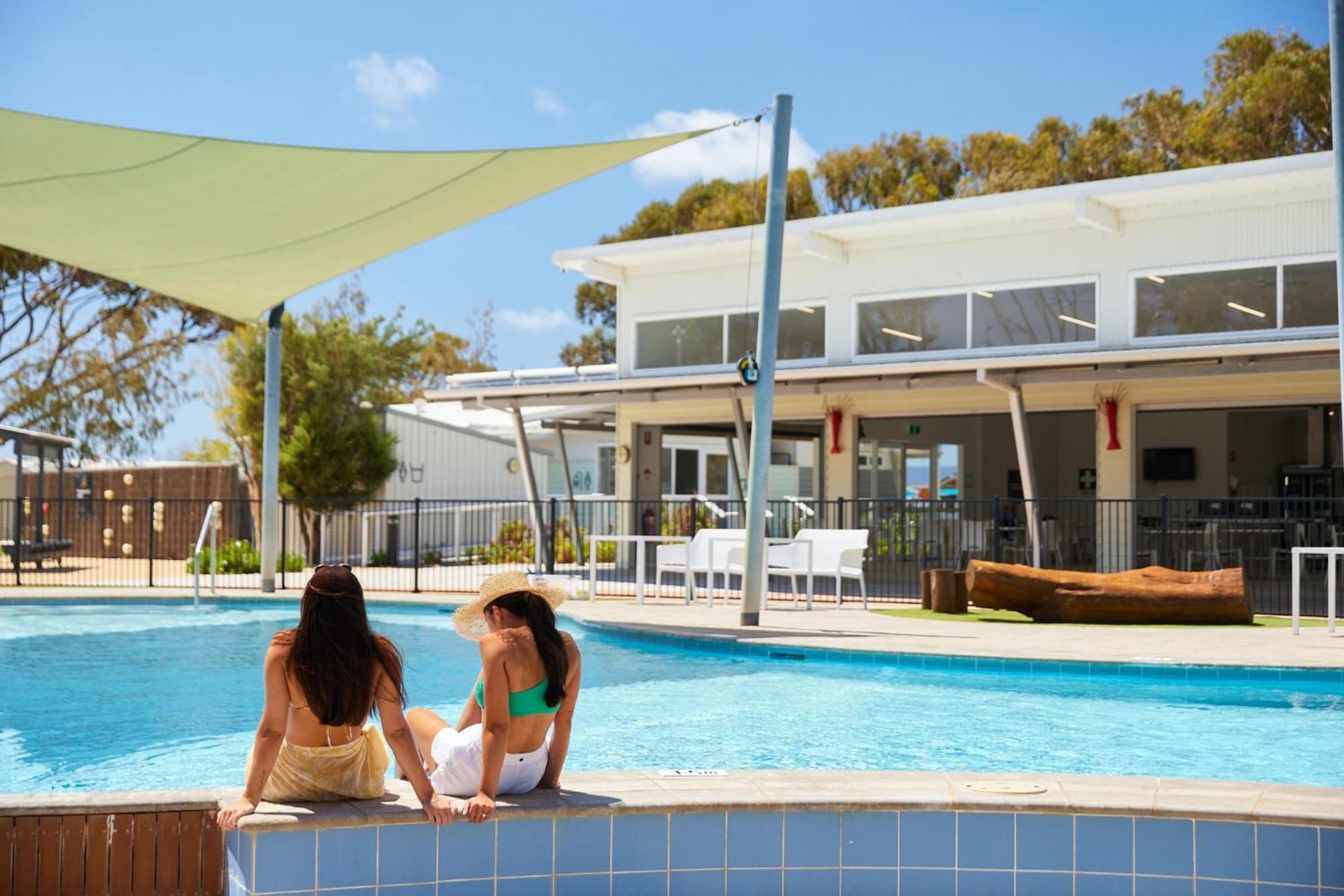 Rac Cervantes Holiday Park Exterior photo